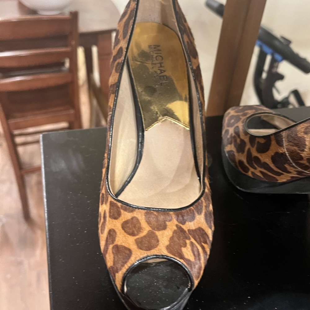 Leopard print 3-1/2 inch Open toe